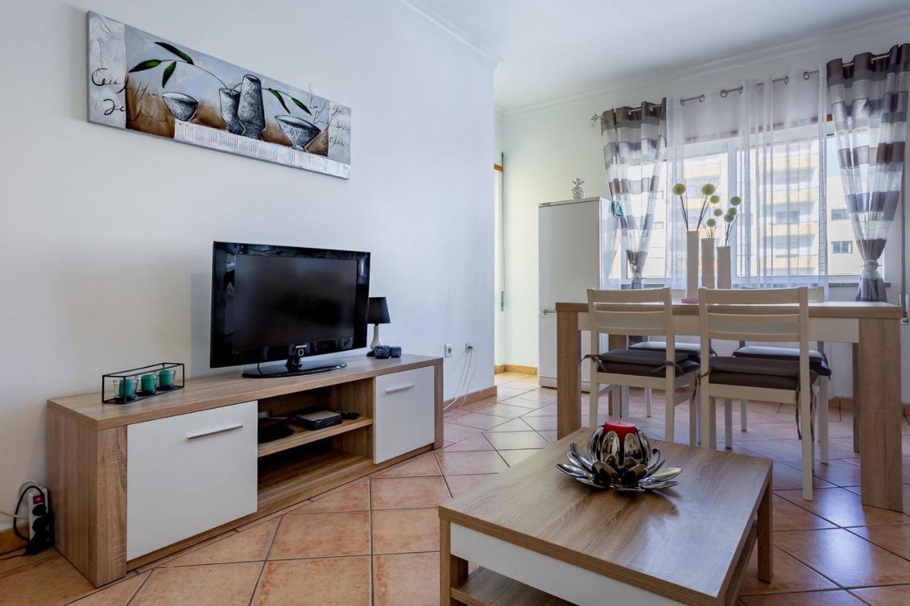 Light & Comfy Apartment W/ Pool & Balcony By Lovelystay Portimao Ngoại thất bức ảnh
